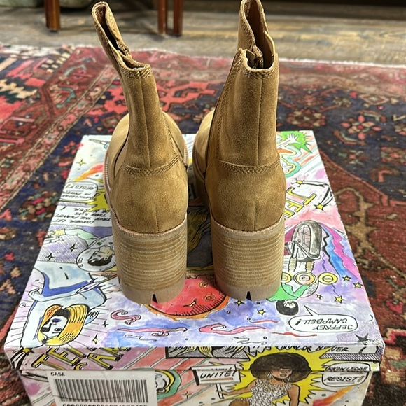 NIB Jeffrey Campbell Preston platform boots 
camel/ sand/ sable suede wm 9 - Picture 3 of 7